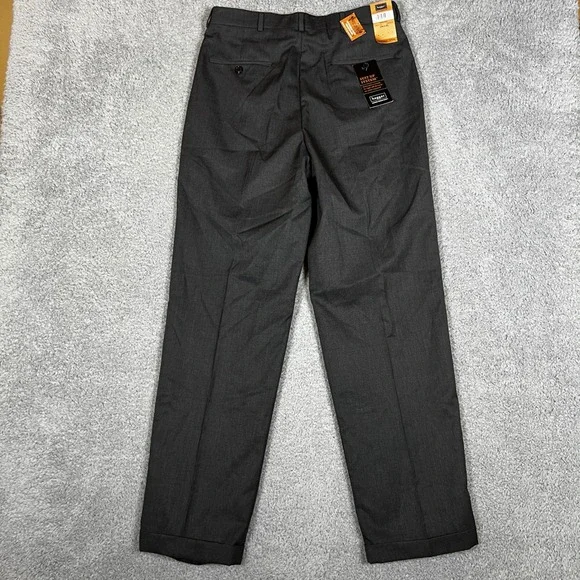 Haggar Dress Pants Mens 32x32 Charcoal NEW Pleated Invisible Flex 228369 456 - Picture 3 of 10